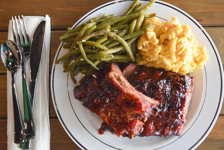 Exploring Local Delicacies in Kansas: Must-Try Delicious Eats